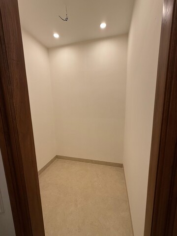 Room in 3 BHK Builder Floor at Sector 117 – for Sale