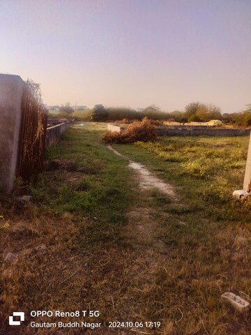  Plot For Sale in Sector 27 Yamuna Expressway
