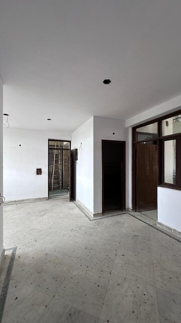 Room in 3 BHK Apartment at Sector 22 Dwarka – for Sale