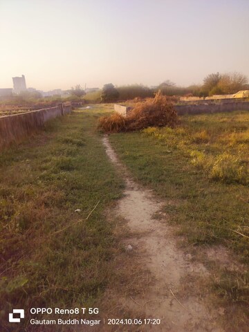Plot Area in  Plot at Sector 27 Yamuna Expressway – for Sale