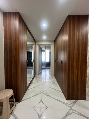 Building Lobby in 4 BHK Builder Floor at Kendriya Vihar, Sector 56 – for Sale