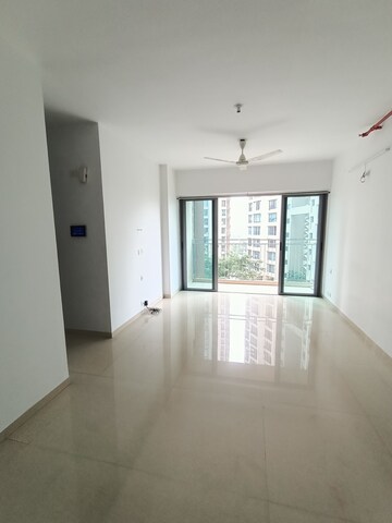 Room in 3 BHK Apartment at Kalpataru The Sunrise, Dhokali – for Sale