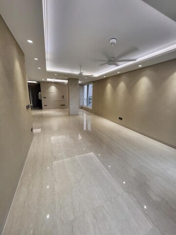 5 BHK Builder Floor For Sale in Rajender Nagar