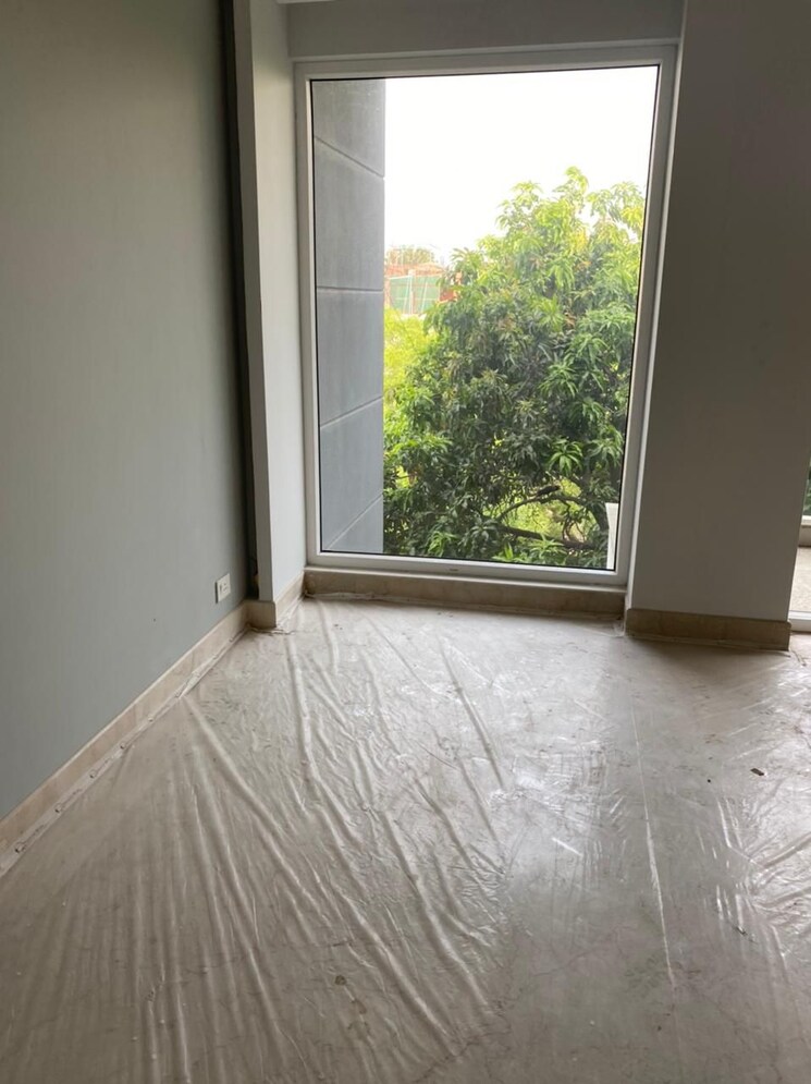 Room, rajinder nagar 5 Bedroom 660 Sq.Yd. Builder Floor In Rajinder Nagar Delhi 7674930