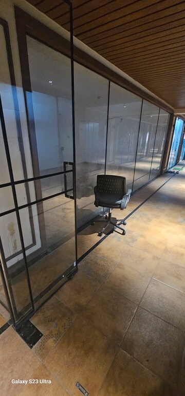 Staircase in  Shop at Vip Road – for Rent