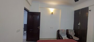 Furnished Amenities in 3 BHK Apartment at Gardenia Golf City, Sector 75 – for Sale