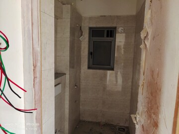 Bathroom in 2.5 BHK Apartment at Dynamix Avanya, Dahisar East – for Sale