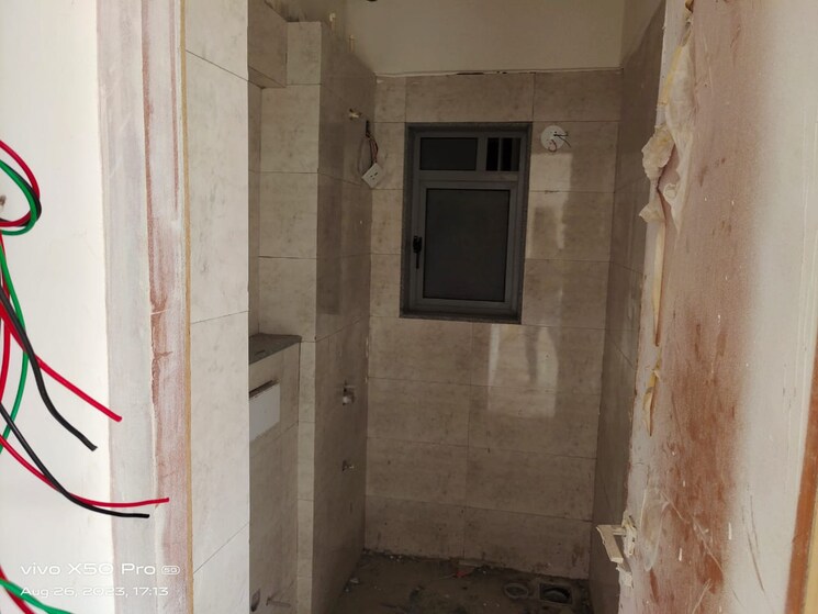 Bathroom, dynamix-avanya 2.5 Bedroom 796 Sq.Ft. Apartment In Dahisar East Mumbai 7675176