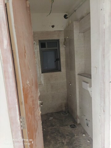 Bathroom in 2.5 BHK Apartment at Dynamix Avanya, Dahisar East – for Sale