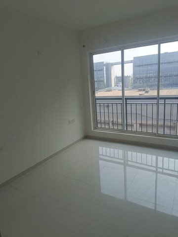 Room in 2 BHK Apartment at Seawoods – for Rent