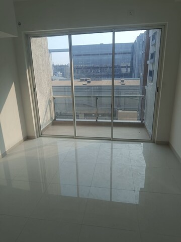 Room in 2 BHK Apartment at Seawoods – for Rent