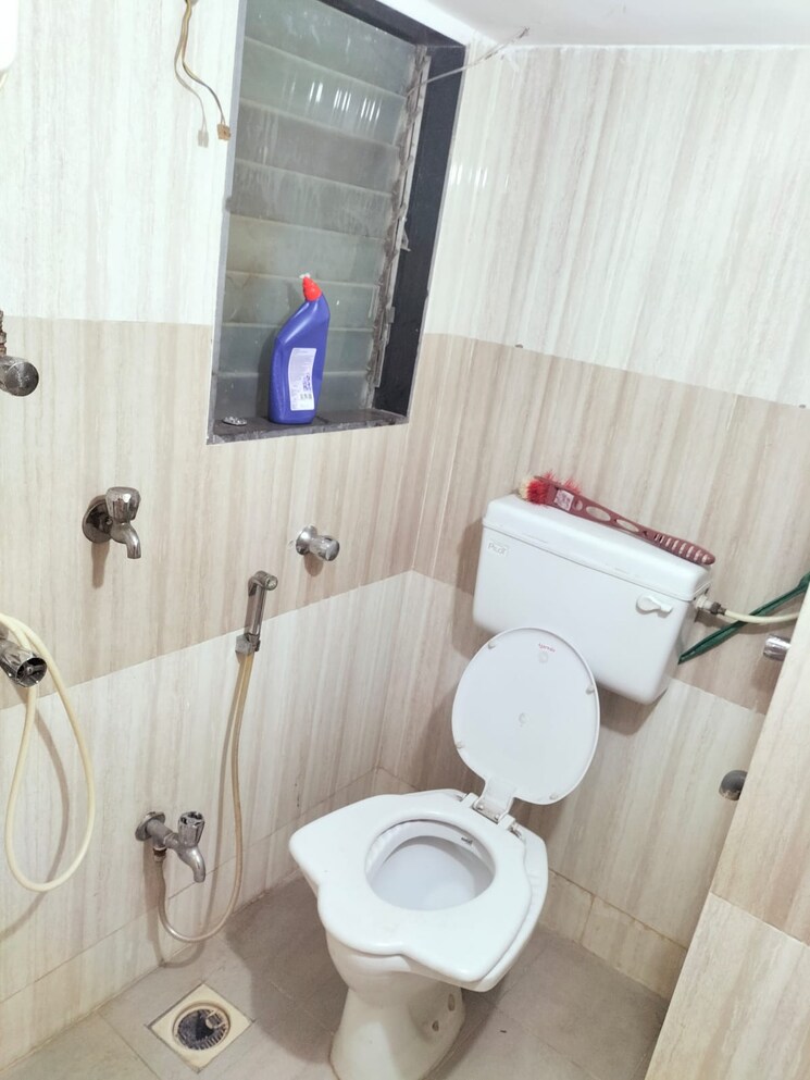 Bathroom, chheda-avirahi 3 Bedroom 750 Sq.Ft. Apartment In Mira Road Thane 7675314