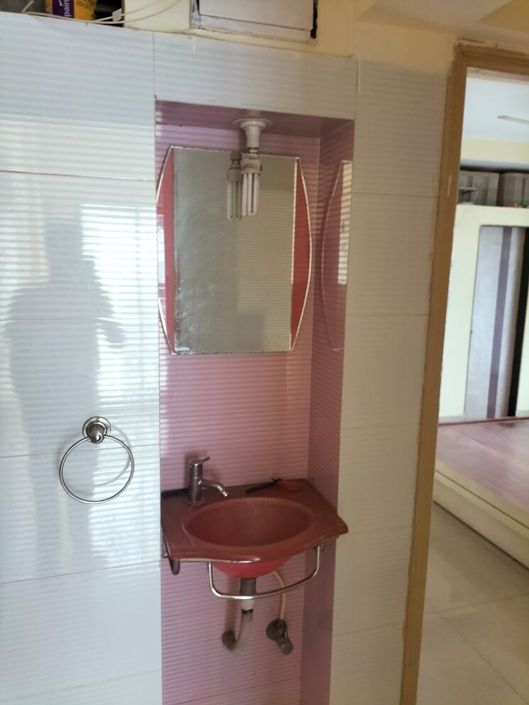 Bathroom, chheda-avirahi 3 Bedroom 750 Sq.Ft. Apartment In Mira Road Thane 7675314