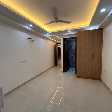 Room in 4 BHK Builder Floor at Chattarpur – for Sale