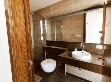 Team Area in 4 BHK Apartment at M3M Golf Estate, Sector 65 – for Rent