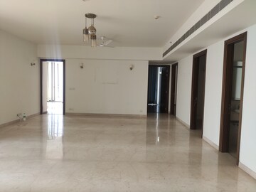 Room in 4 BHK Apartment at M3M Golf Estate, Sector 65 – for Rent