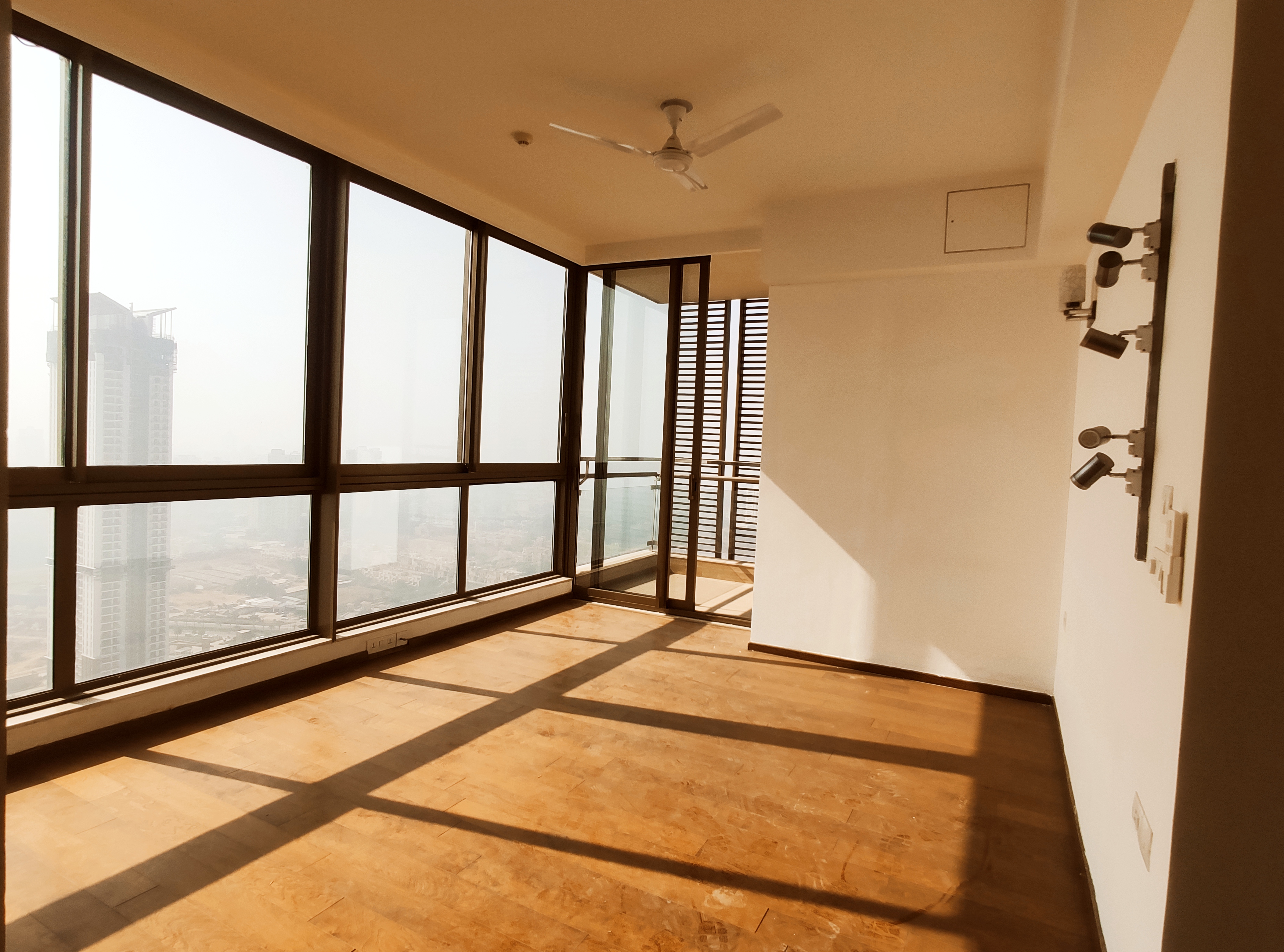4 BHK + Servant Room Apartment For Rent in M3M Golf Estate