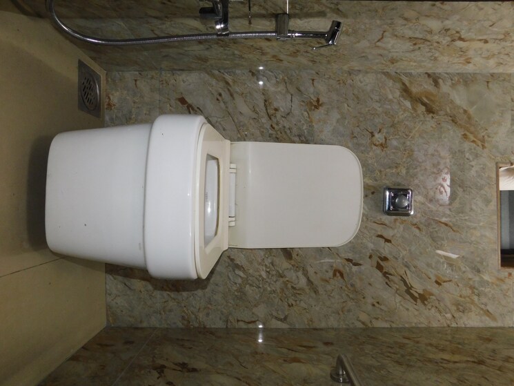 Bathroom, naman-regency 3 Bedroom 1021 Sq.Ft. Apartment In Byculla Mumbai 7675552