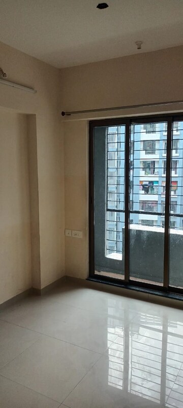 Room in 3 BHK Apartment at M4 Ocean View, Mazgaon – for Sale