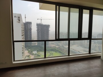 Room in 5 BHK Apartment at M3M ST. Andrews Golf Residences, Sector 65 – for Rent