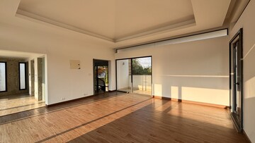 Room in 4 BHK Villa at Prestige Golfshire, Nandi Hills – for Rent