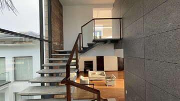 Staircase in 4 BHK Villa at Prestige Golfshire, Nandi Hills – for Rent