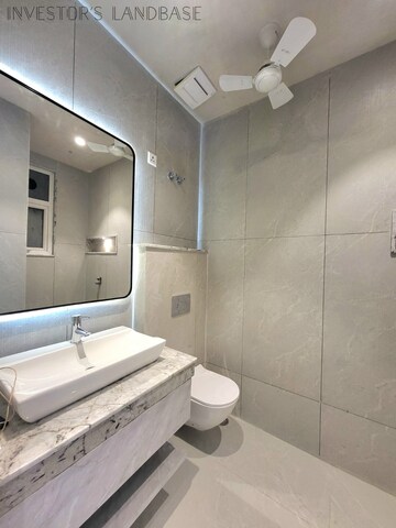 Bathroom in 4 BHK Builder Floor at CS Roseate 63, Sector 63a – for Sale