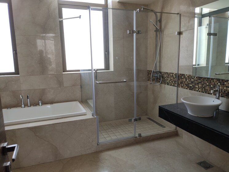 Bathroom, m3m-golf-estate 4 Bedroom 4785 Sq.Ft. Apartment In Sector 65 Gurgaon 7675790