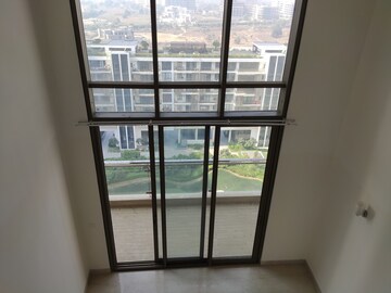 Room in 4 BHK Apartment at M3M Golf Estate, Sector 65 – for Rent