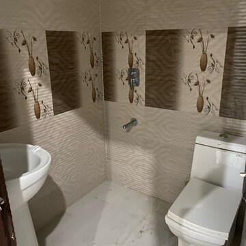 Bathroom in 3 BHK Apartment at Lake View Complex, Kishanpura – for Sale