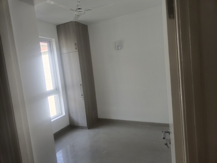 Room, emaar-emerald-estate 3.5 Bedroom 1395 Sq.Ft. Apartment In Sector 65 Gurgaon 7675987