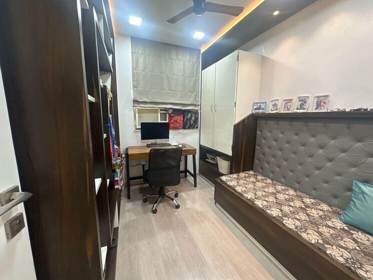  Parking, hiranandani-cardinal 3 Bedroom 908 Sq.Ft. Apartment In Ghodbunder Road Thane 7676019