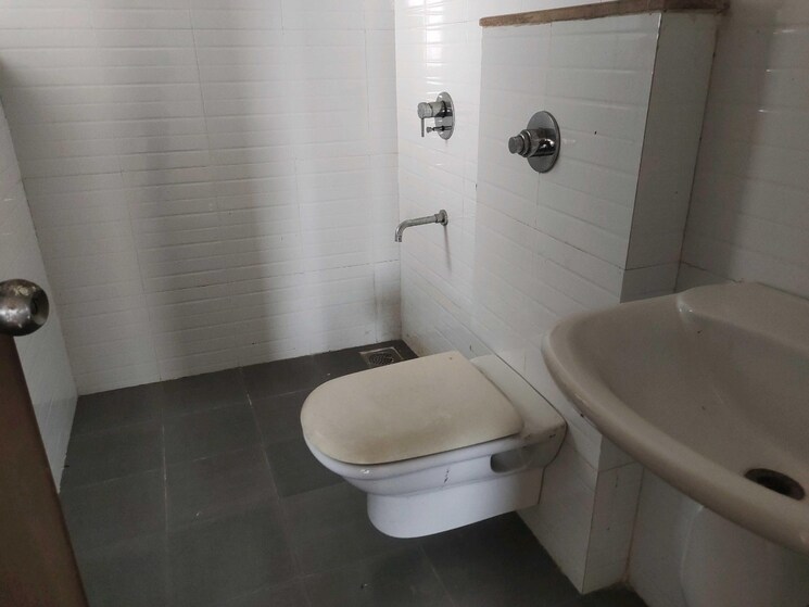 Bathroom, lodha-casa-bella-gold 4 Bedroom 1350 Sq.Ft. Apartment In Dombivli East Thane 7676086