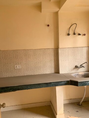 Furnished Amenities in 2.5 BHK Apartment at Paras Tierea, Sector 137 – for Sale