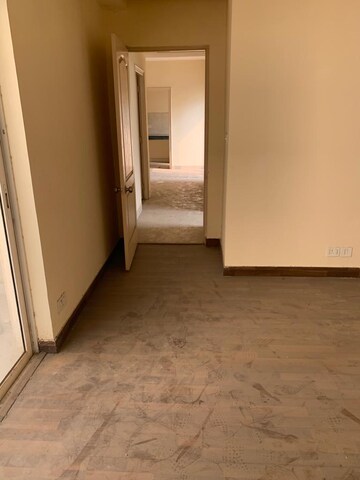 Room in 2.5 BHK Apartment at Paras Tierea, Sector 137 – for Sale