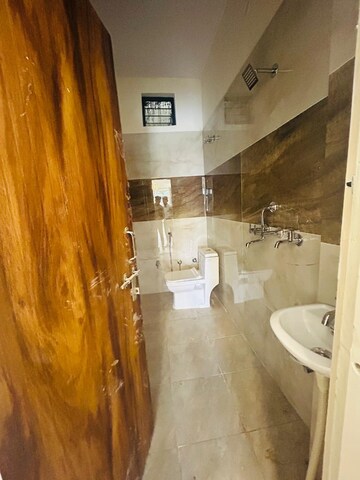 Bathroom in 3 BHK Villa at Govind Sarover, Hathoj – for Sale
