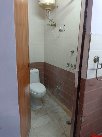 Bathroom in 1 BHK Builder Floor at Lajpat Nagar – for Rent