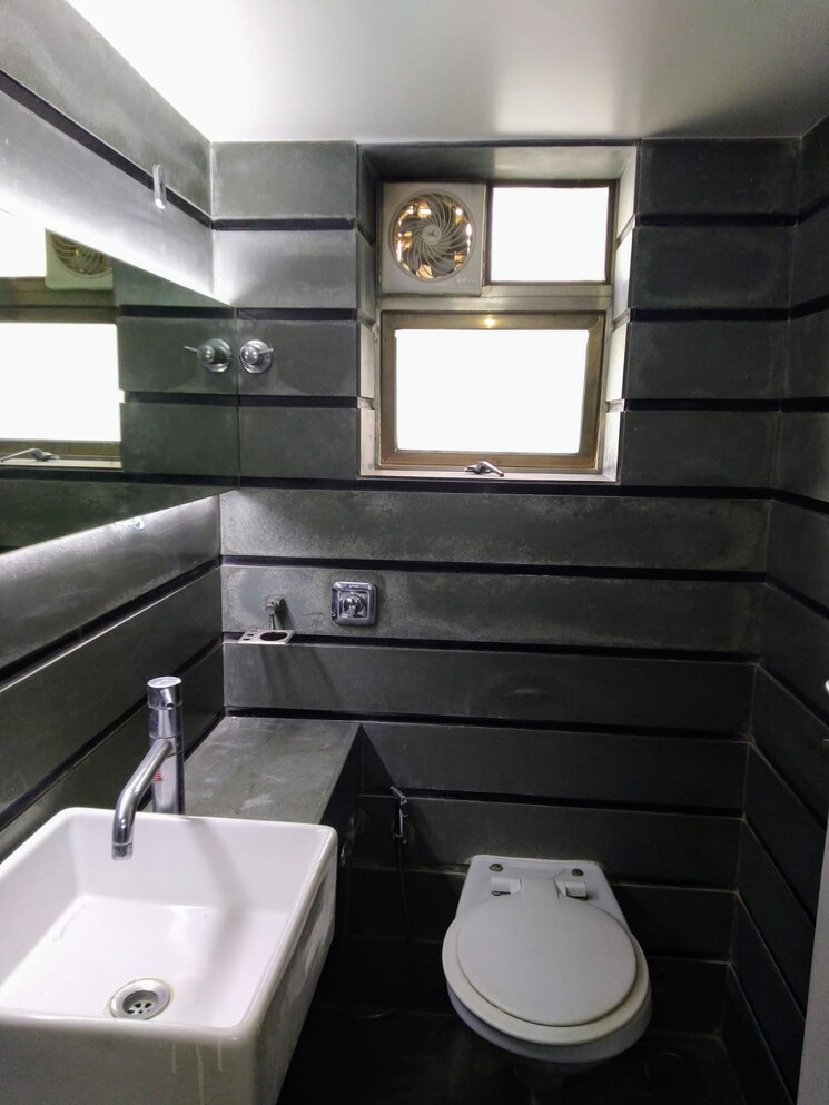 Attached Bathroom, shardashram-dadar-chs 2 Bedroom 650 Sq.Ft. Apartment In Dadar West Mumbai 7676588