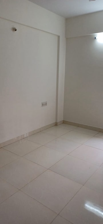 2 BHK Apartment For Rent in SMR Vinay Cascades Blk B1 Cv Raman Nagar Bangalore  7676614