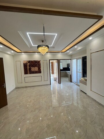 Room in 3 BHK Builder Floor at Gms Road – for Sale