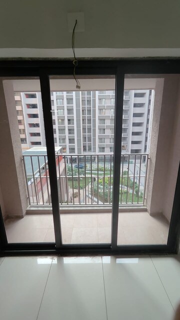 Room in 2 BHK Apartment at Kavisha Atria, Shela – for Sale