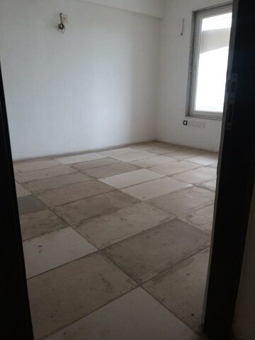 Room in 4 BHK Apartment at Shree Balaji Wind Park, Near Nirma University On Sg Highway – for Sale