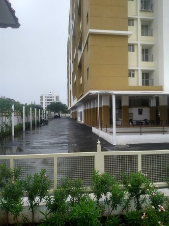 रेसिडेंशियल फ्लैट वर्ग फुट फॉर रेंट इन हडापसर पुणे  7677205