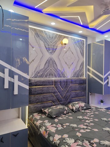 Master Bedroom in 3 BHK Builder Floor at Uttam Nagar – for Sale