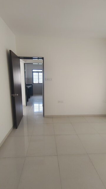 Room in 2 BHK Apartment at Acme Ozone, Manpada – for Sale