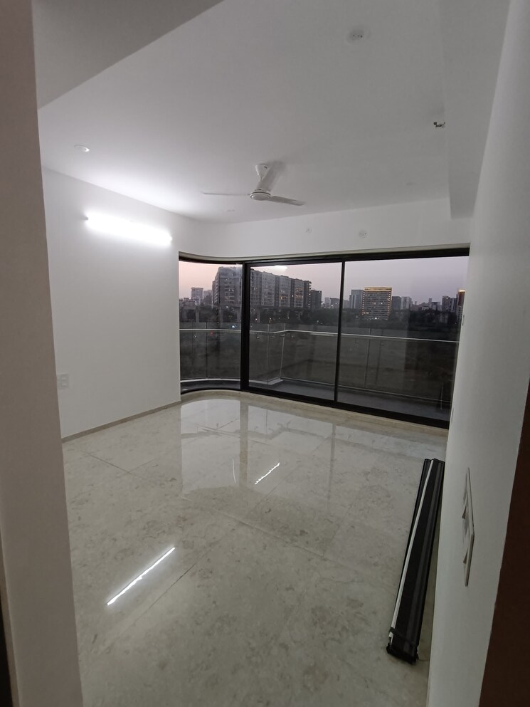 Room, windsor-grande-residences 4 Bedroom 3050 Sq.Ft. Apartment In Andheri West Mumbai 7677639