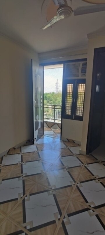 Bathroom in 3 BHK Builder Floor at Sector 28, Dwarka – for Sale