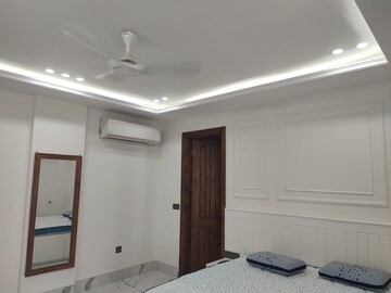 Room in 3 BHK Apartment at Pioneer Park Presidia, Sector 62 – for Sale