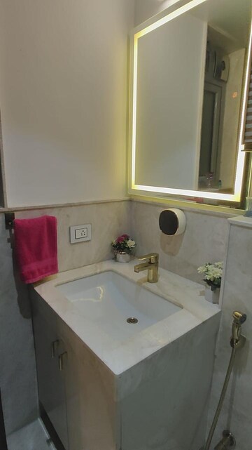 Bathroom in 2 BHK Apartment at Amanora Gateway Towers, Hadapsar – for Sale