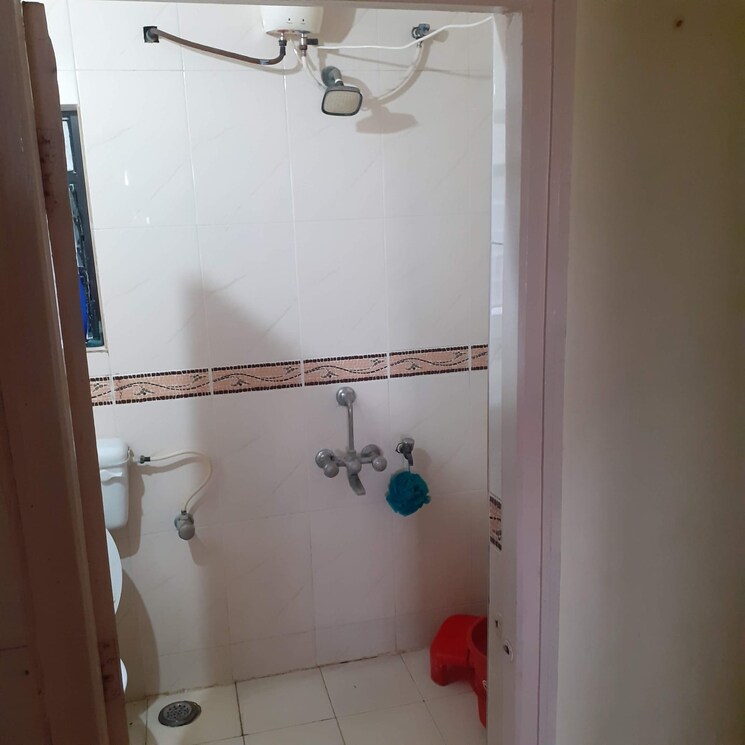 Bathroom, madhuban-society 2 Bedroom 850 Sq.Ft. Apartment In Vishrantwadi Pune 7677737